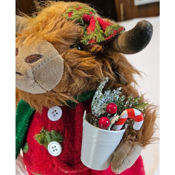 Set of 2 Christmas Highland  Cows Bucket Bobble Decor Holiday 16.5 Tall NEW - Picture 3 of 10